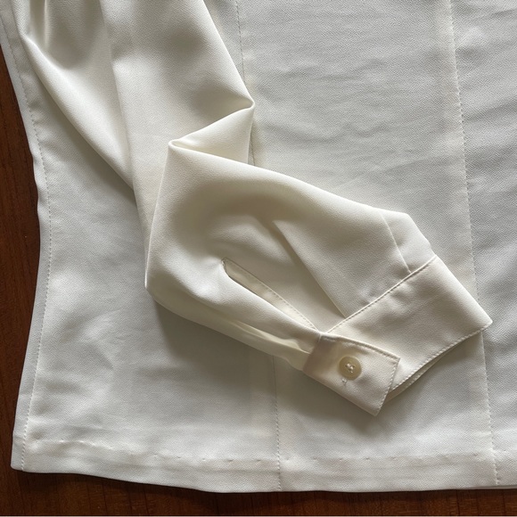 Vintage Peter Pan Collar Creamy White Blouse - Picture 10 of 11